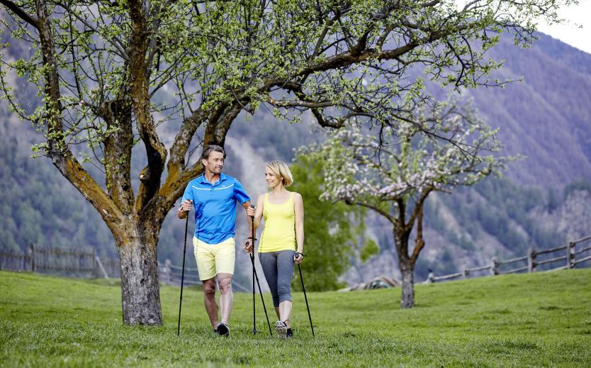 Nordic Walking auf der Südseite der Alpen