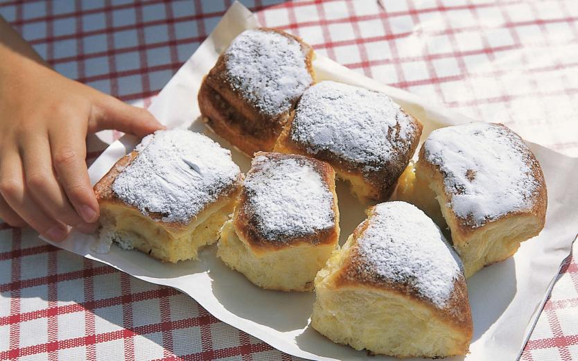 Südtiroler Küche - Buchteln