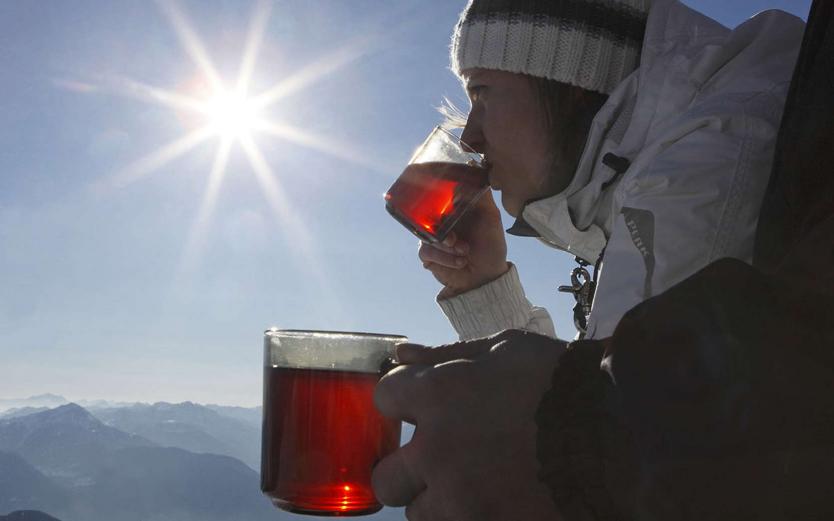 Vacanciers d'hiver au Tyrol du Sud